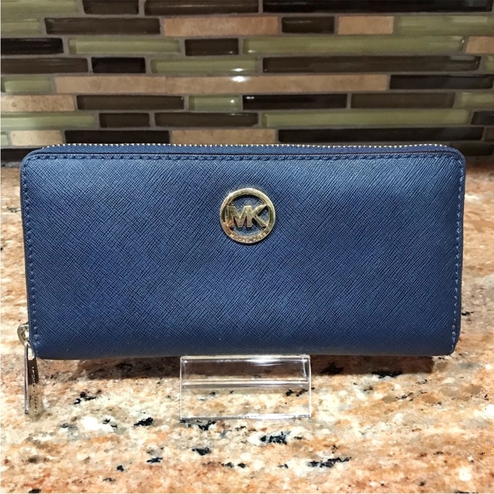 EUC Blue Michael Kors Wallet